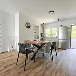 Robinson Edita