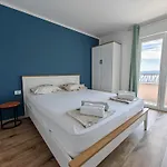 Robinson Edita 3* Bogomolje