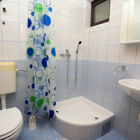 Robinson Edita Bogomolje