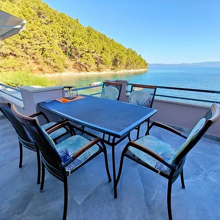 Robinson Edita 3* Bogomolje