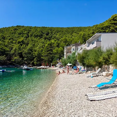 Casa de hóspedes Robinson Edita Bogomolje