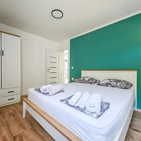 Robinson Edita 3* Bogomolje